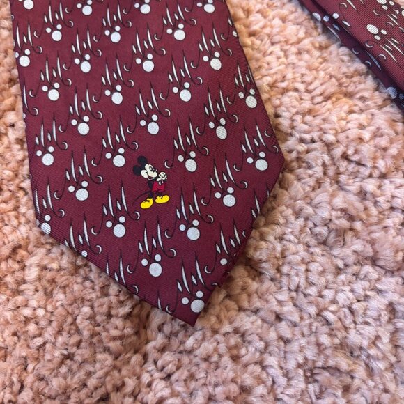 Balacine The Tie Works Disney Mickey Mouse Top Hat Maroon New with Tags 56" Long - Picture 2 of 5